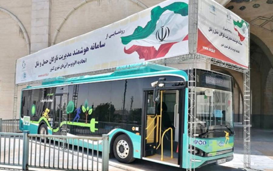 بازدید وزیر کشور از اتوبوس برقی شرکت سایپادیزل